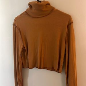 Womens gold cropped turtle neck long sleeve size-Medium